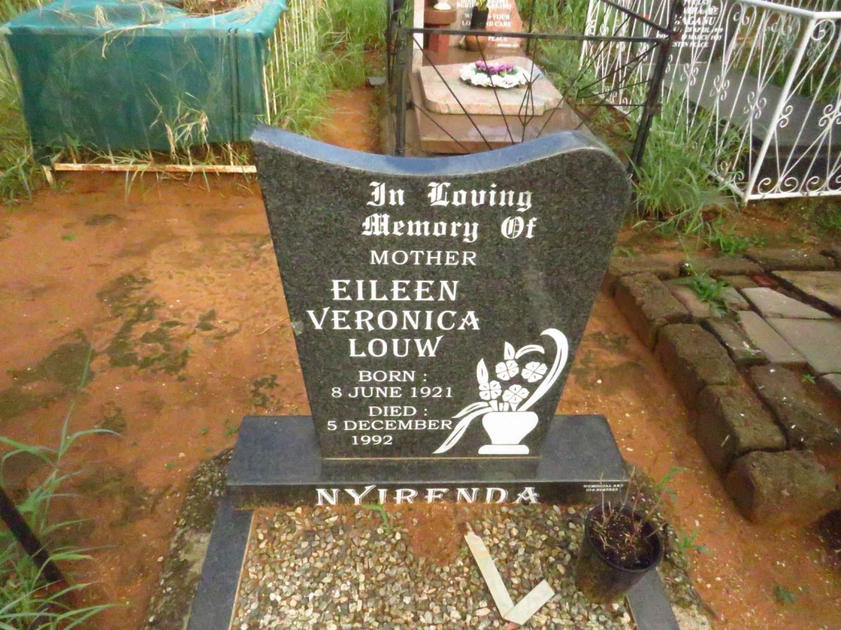 NYIRENDA Eileen Veronica nee LOUW 1921-1992