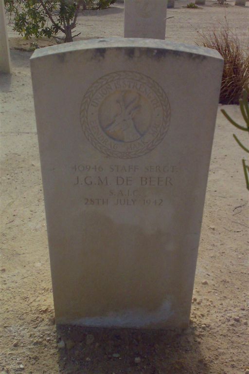 BEER J.G.M., de -1942