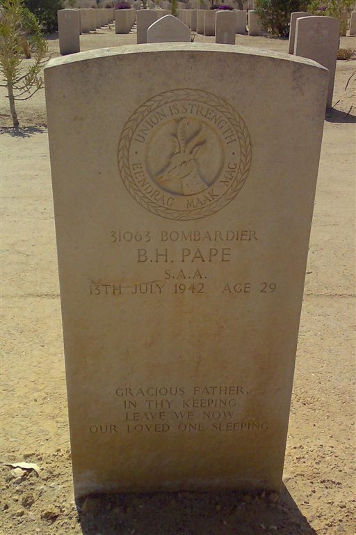 PAPE B.H. -1942