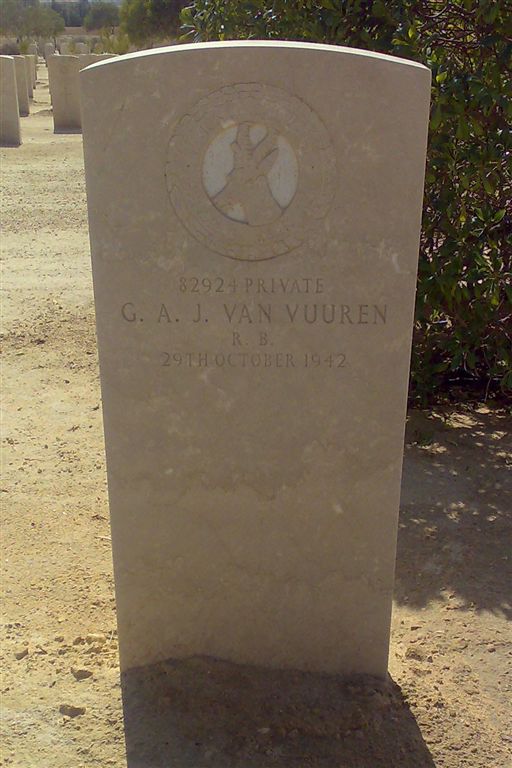 VUUREN G.A.J., van -1942