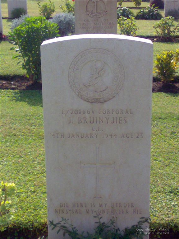 BRUINYJIES J. -1944