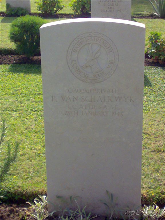 SCHALKWYK P., van -1943