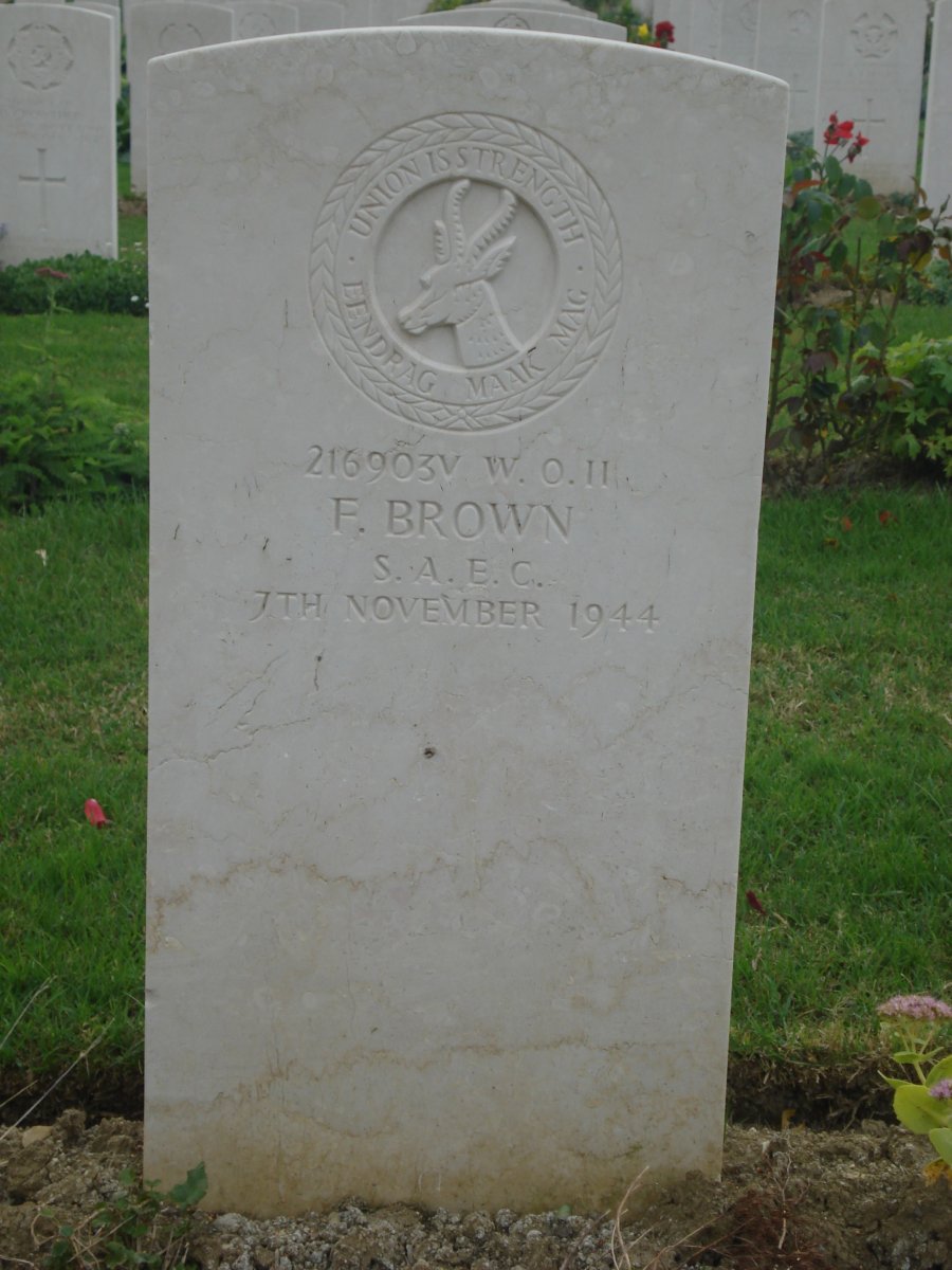 BROWN F. -1944