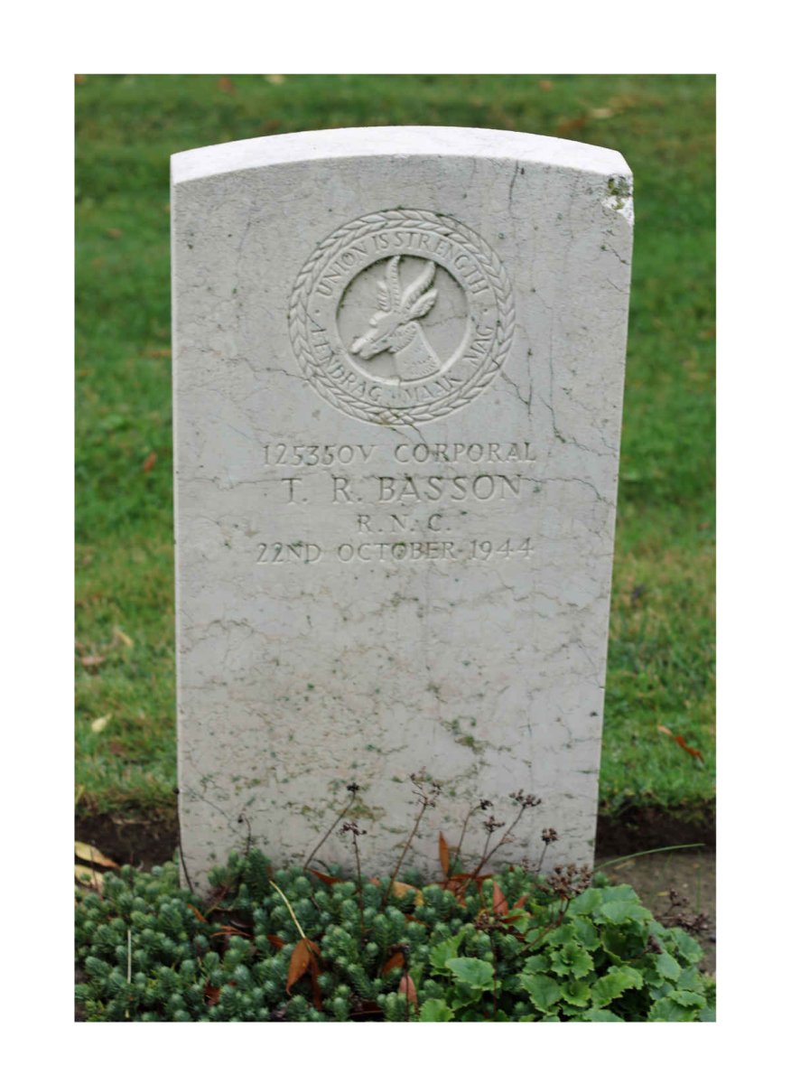 BASSON T.R. -1944