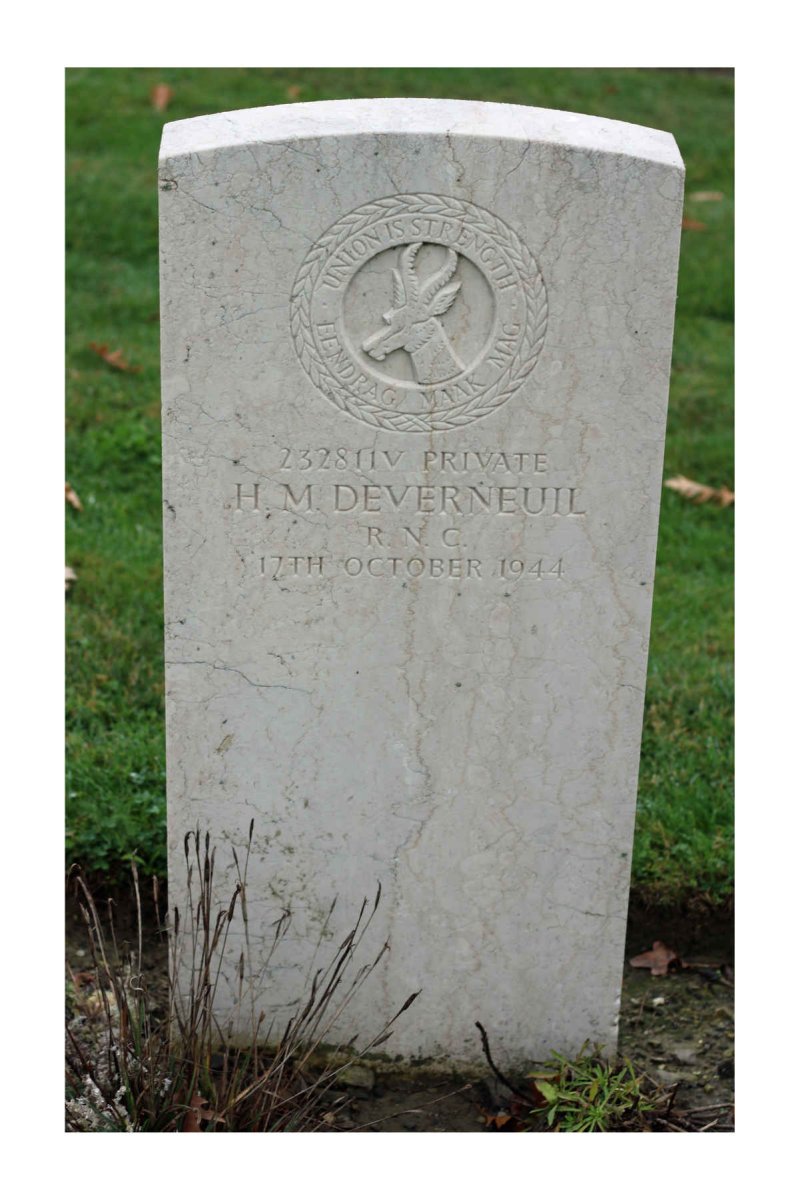 DEVERNEUIL H.M. -1944