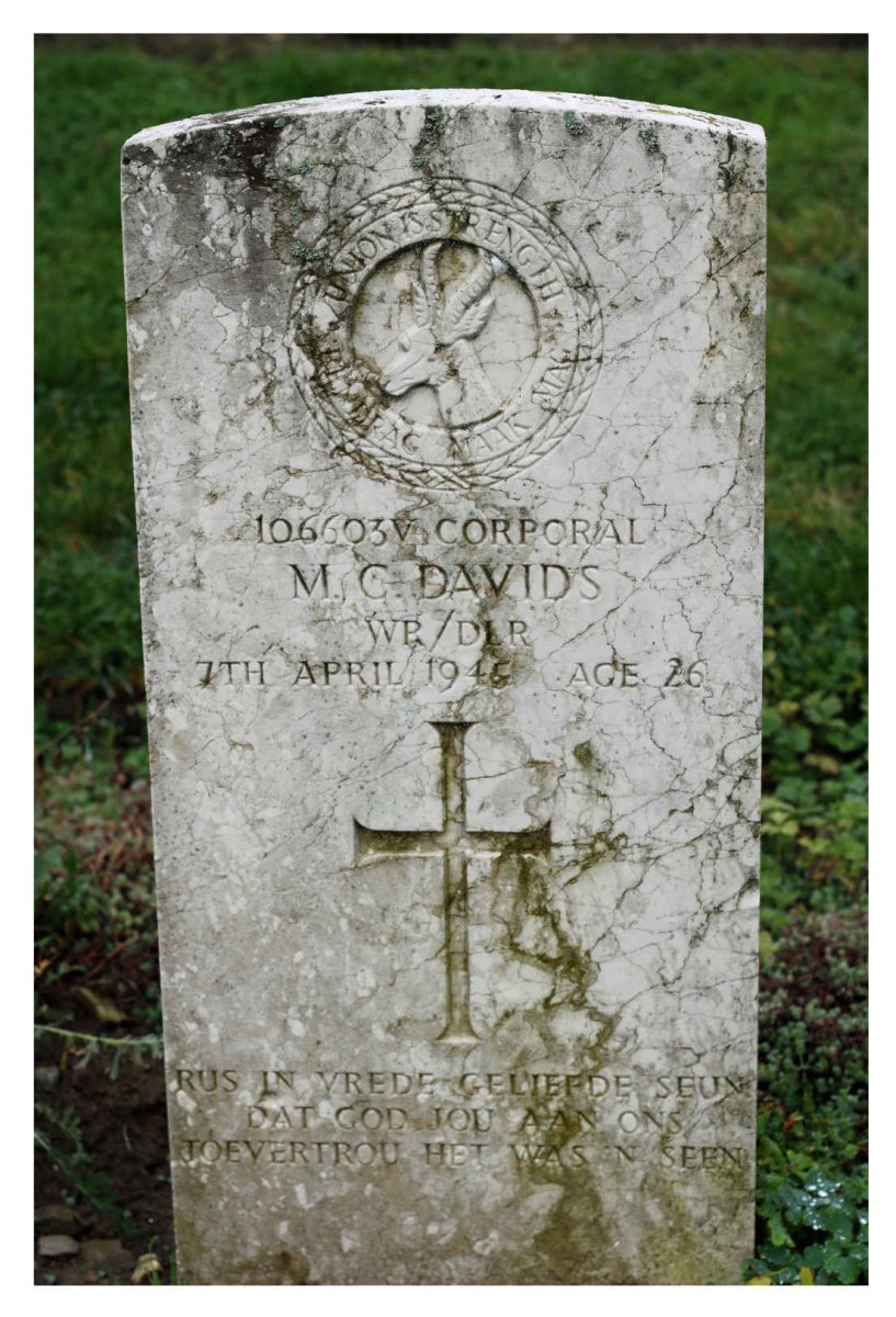 DAVIDS M.C. -1945