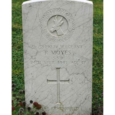 MOYES R. -1945
