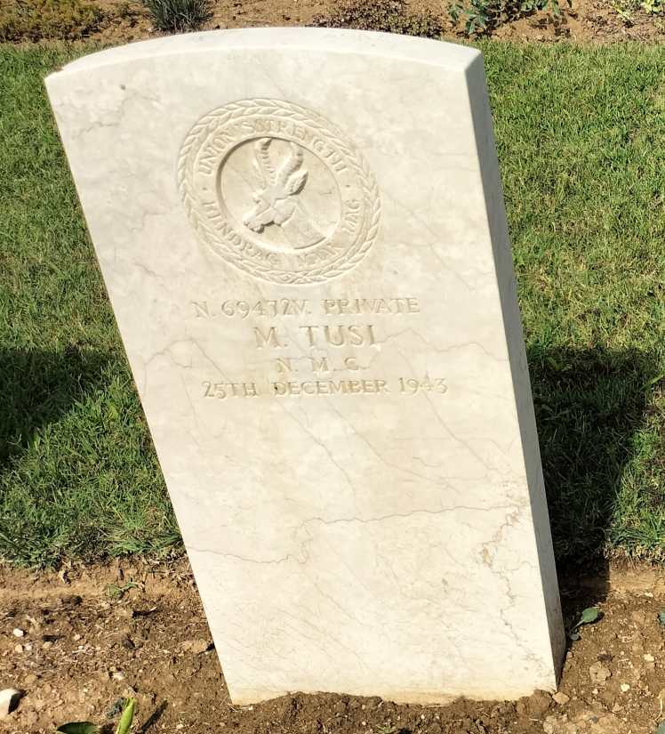 TUSI M. -1943