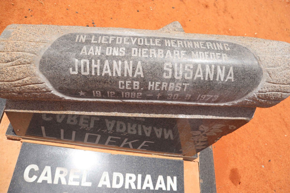 LUDEKE Carel Adriaan 1880-1957 & Johanna Susanna HERBST 1882-1973_3