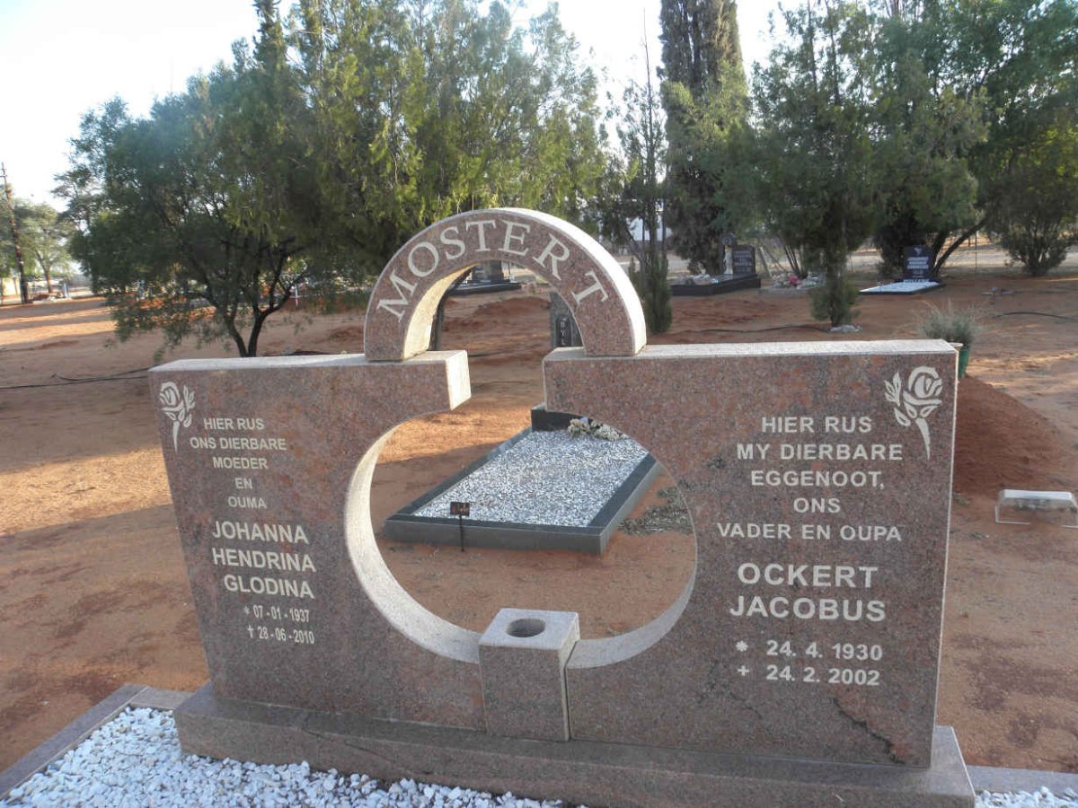 MOSTERT Ockert Jacobus 1930-2002 &amp; Johanna Hendrina Glodina 1937-2010