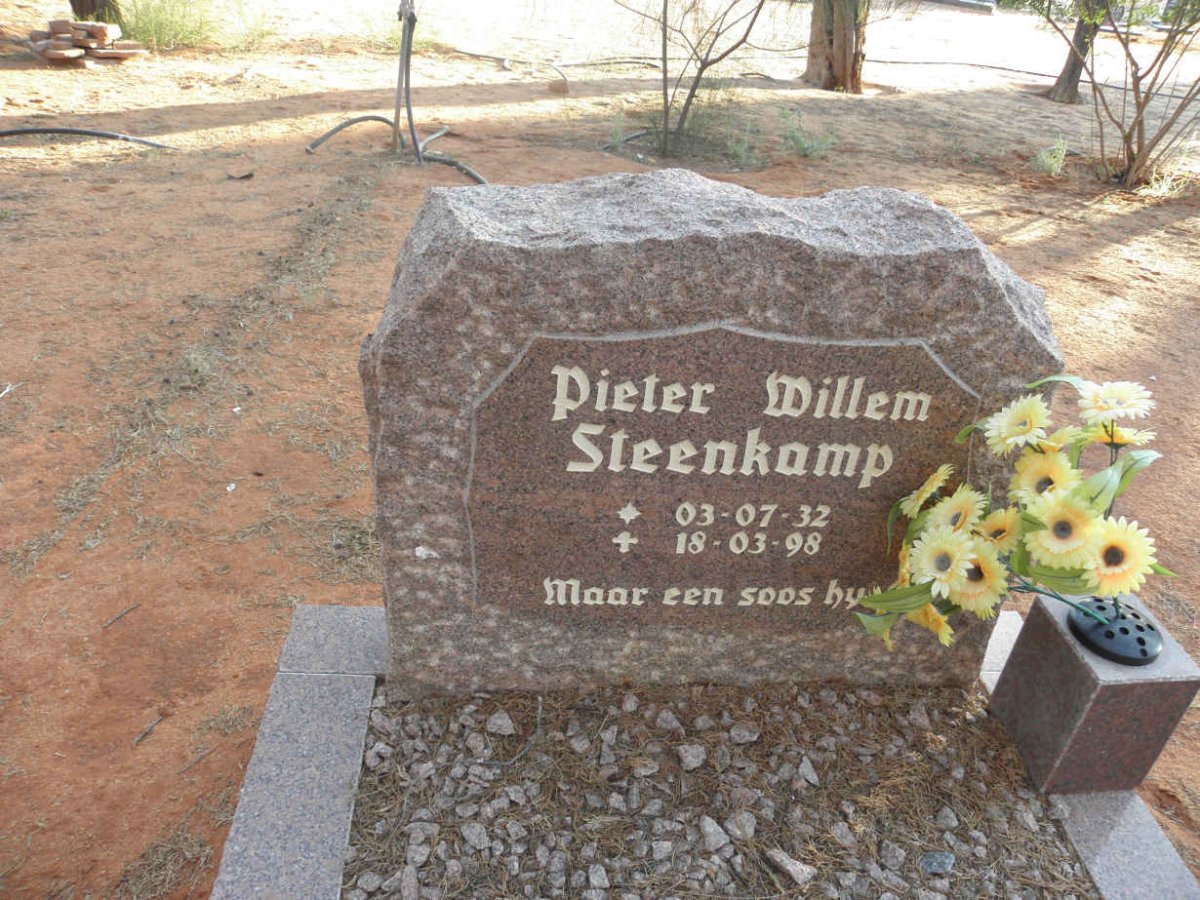 STEENKAMP Pieter Willem 1932-1998
