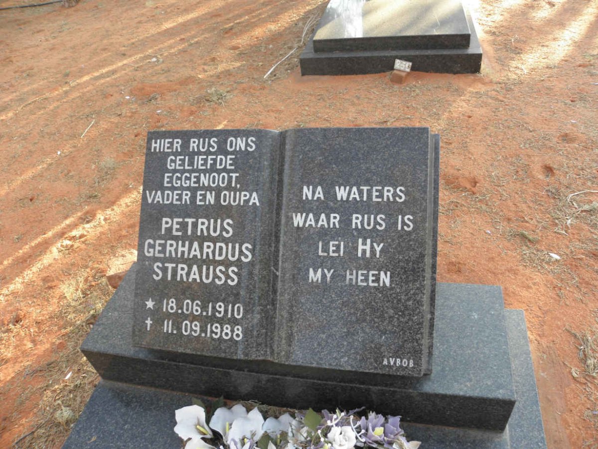 STRAUSS Petrus Gerhardus 1910-1988