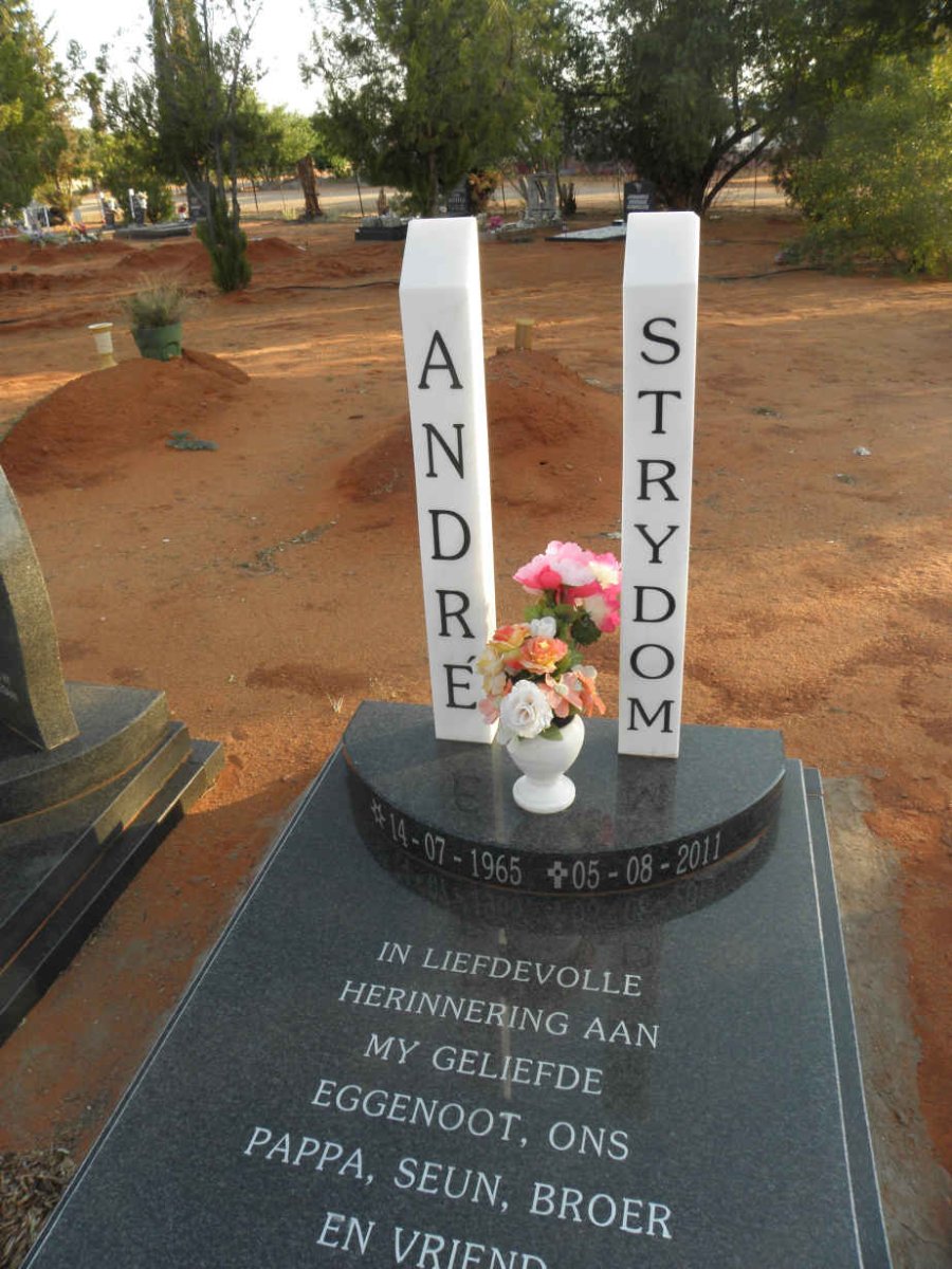 STRYDOM Andre 1965-2011