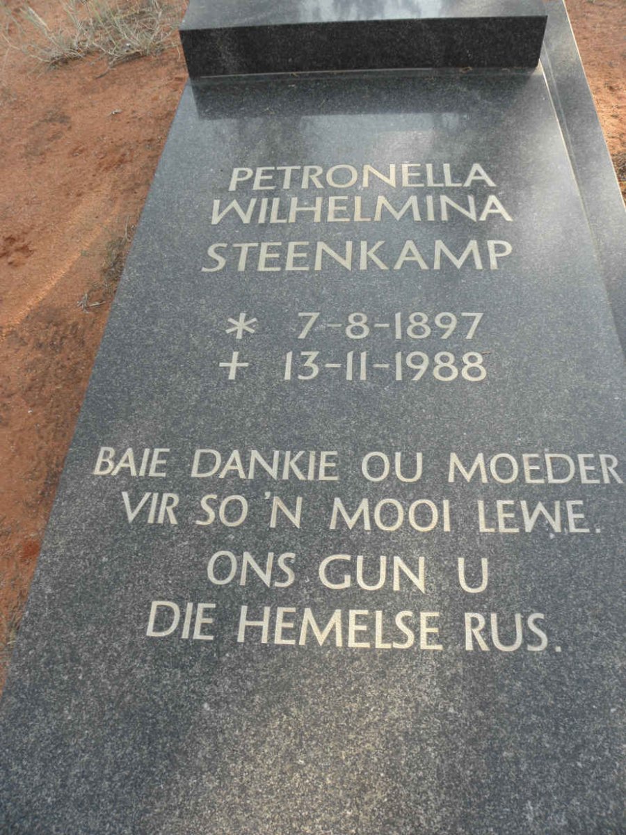 STEENKAMP Petronella Wilhelmina 1897-1988