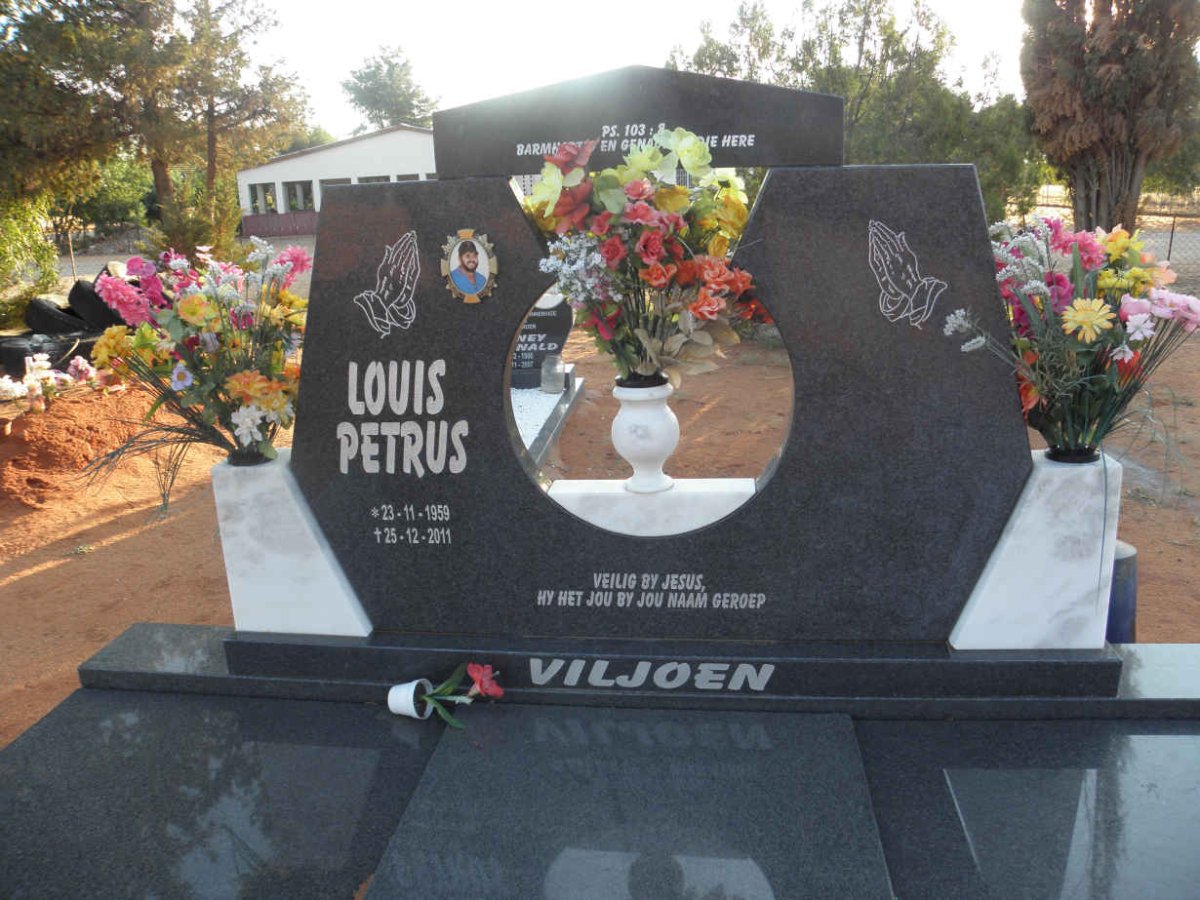 VILJOEN Louis Petrus 1959-2011