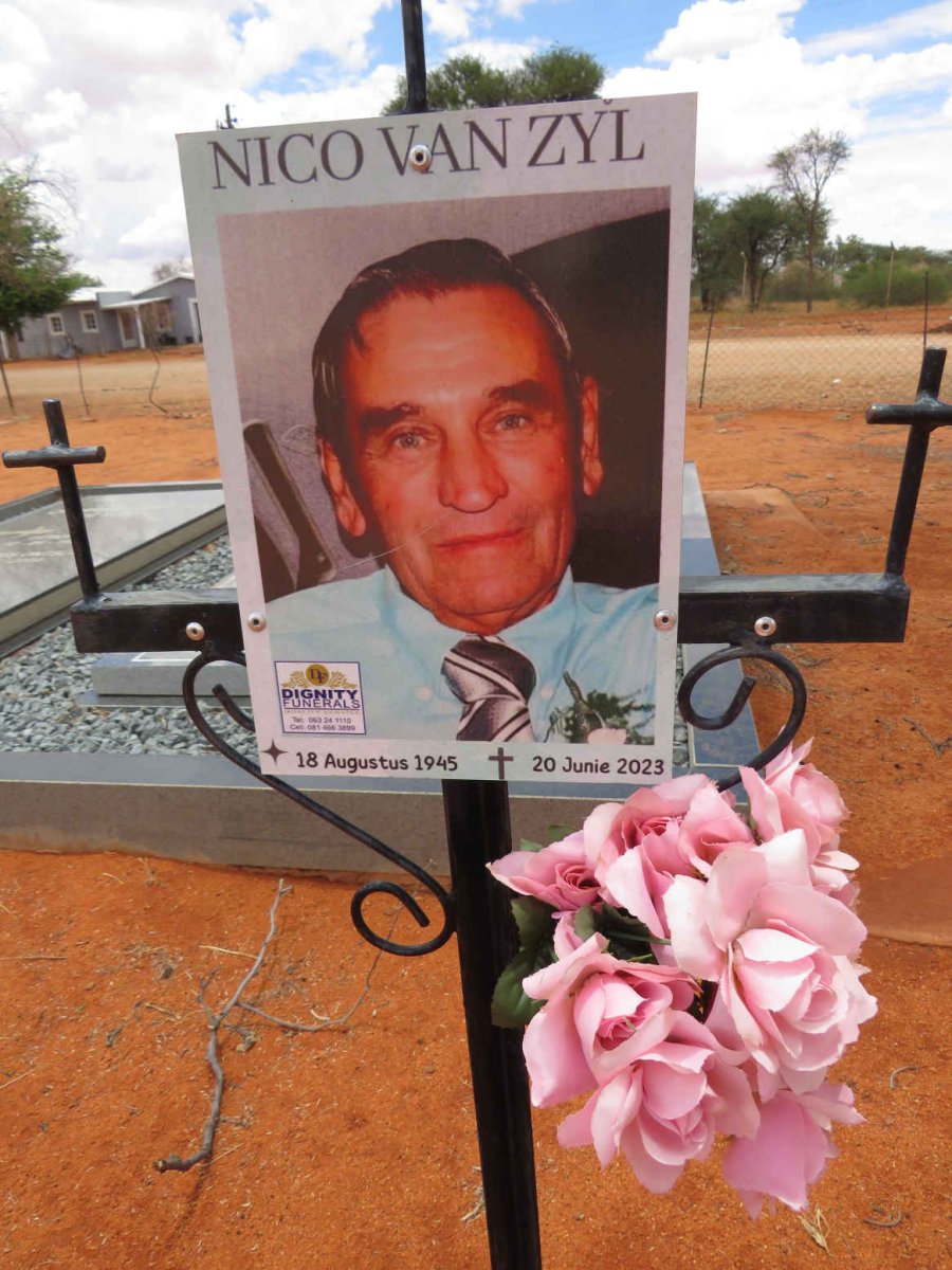 ZYL Nico, van 1945-2023