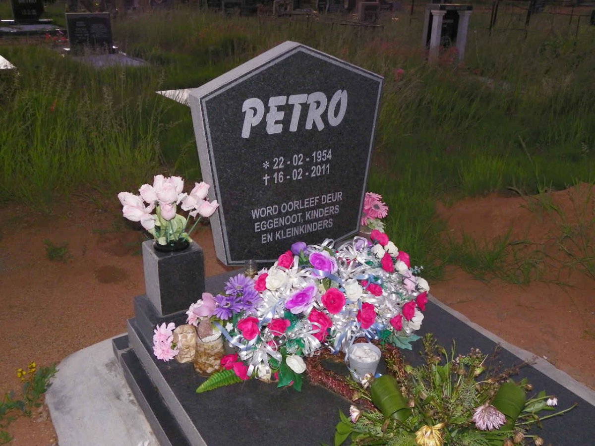 ? Petro 1954-2011