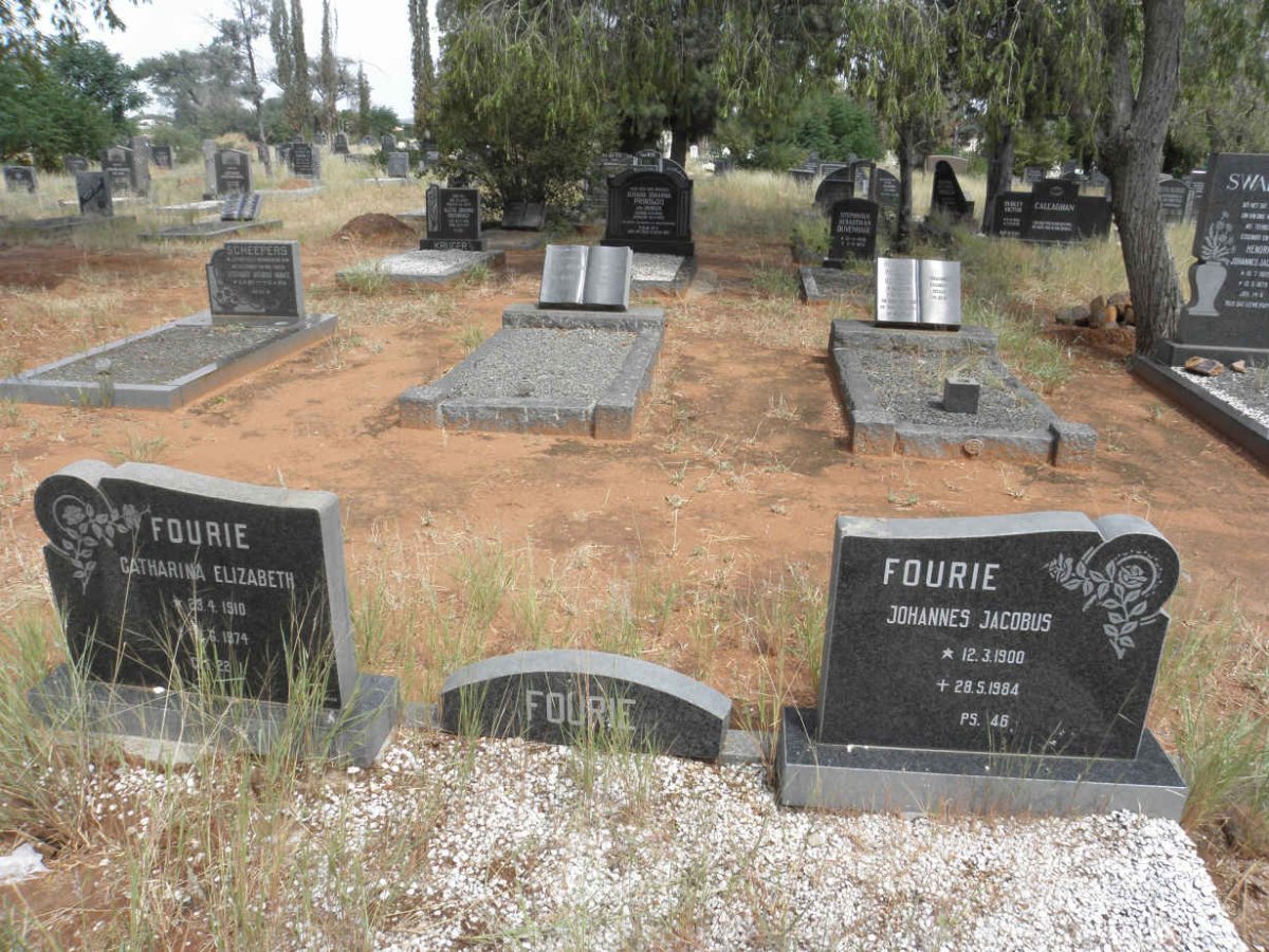 FOURIE Johannes Jacobus 1900-1984 &amp; Catharina Elizabeth 1910-1974
