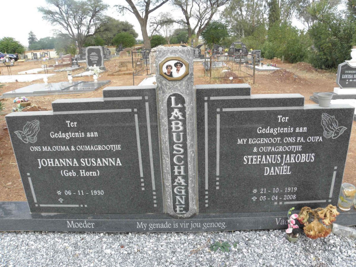 LABUSCHAGNE Stefanus Jakobus 1919-2008 &amp; Johanna Susanna HORN 1930-