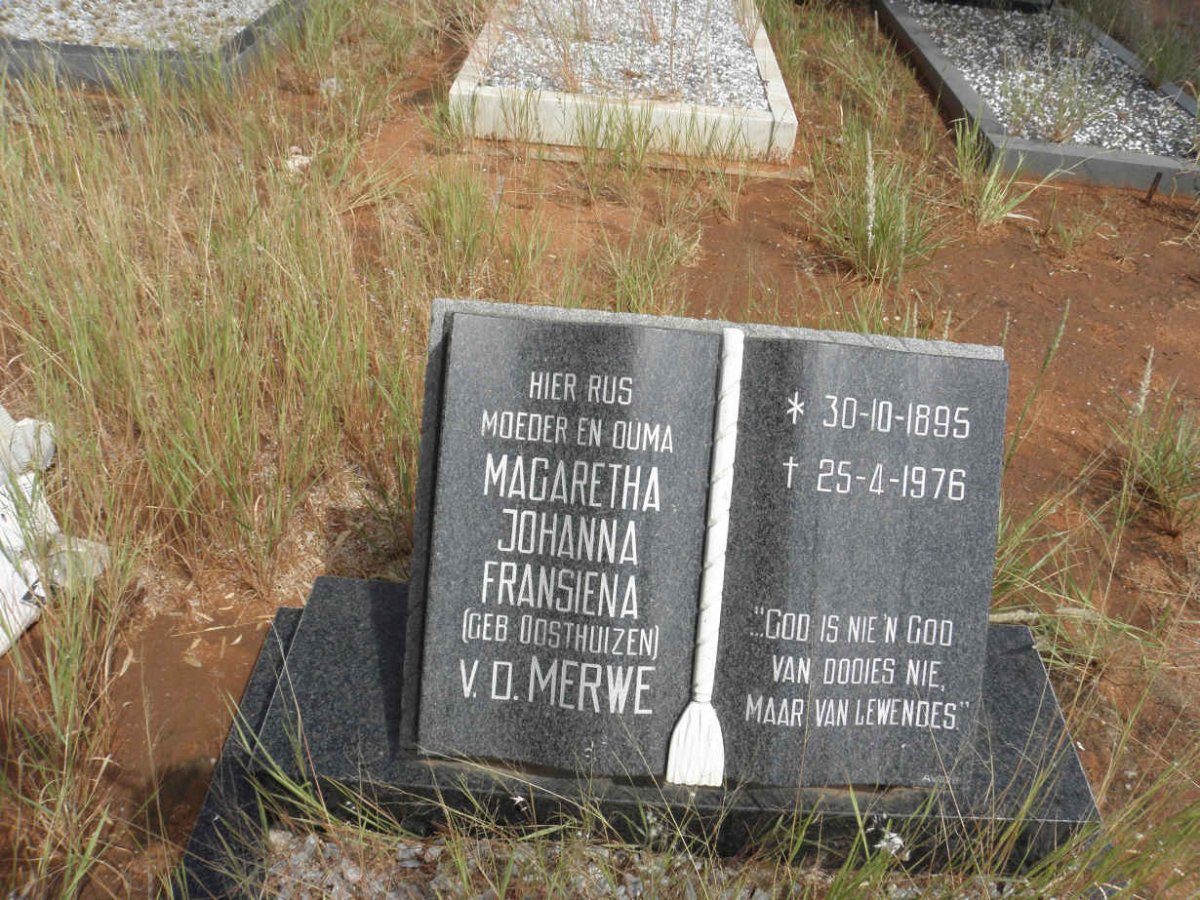 MERWE Magaretha Johanna Fransiena, v.d. nee OOSTHUIZEN 1895-1976