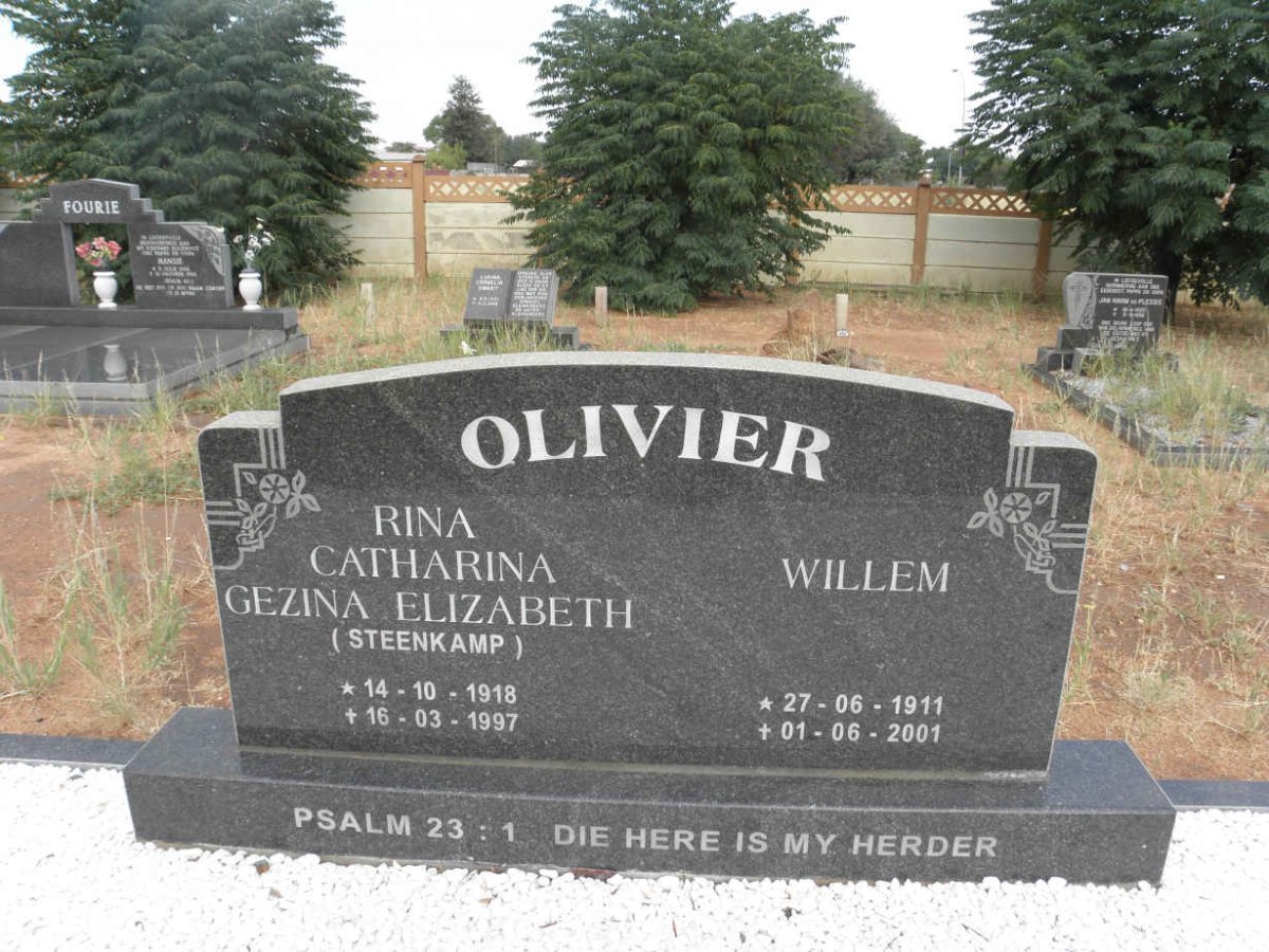 OLIVIER Willem 1911-2001 &amp; Catharina Gezina Elizabeth STEENKAMP 1918-1997