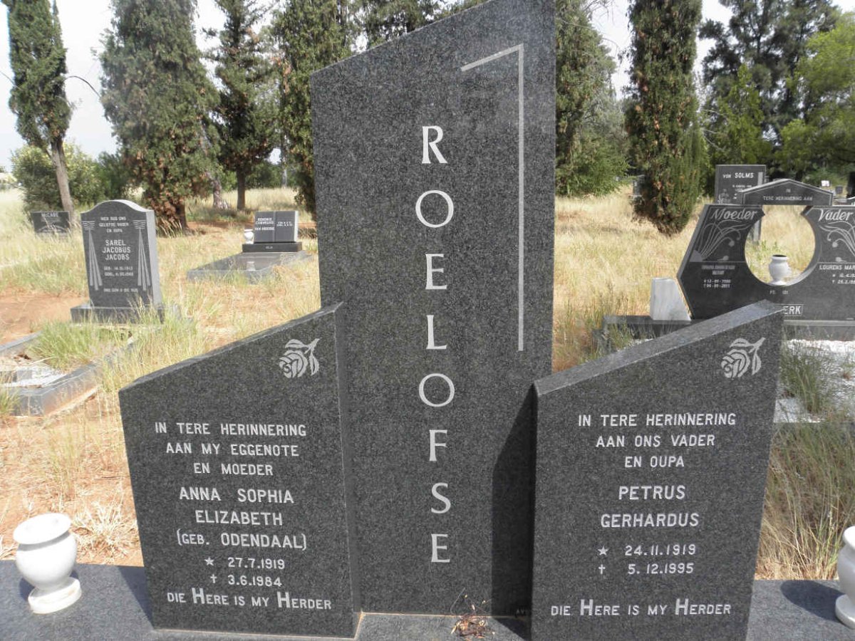 ROELOFSE Petrus Gerhardus 1919-1995 &amp; Anna Sophia Elizabeth ODENDAAL 1919-1984
