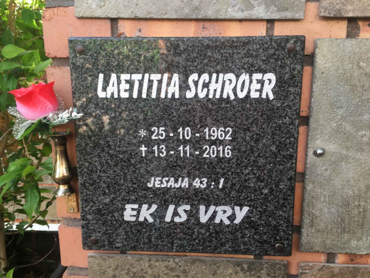 SCHROER Laetitia 1962-2016