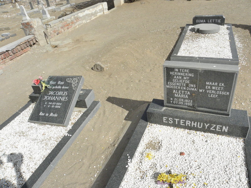 ESTERHUYZEN Jacobus Johannes 1924-1994 :: ESTERHUYZEN Aletta Maria 1923-1995