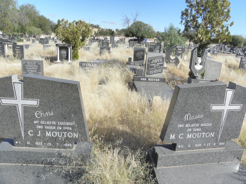 MOUTON C.J. 1928-1988 &amp; M.C. 1926-1990