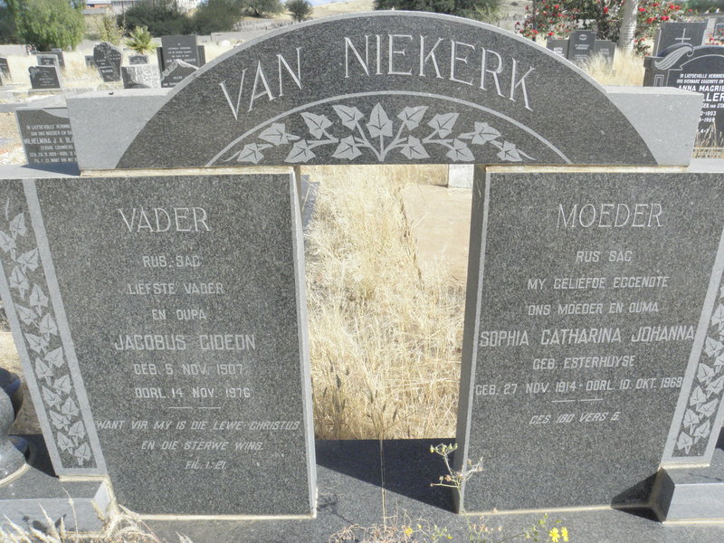 NIEKERK Jacobus Gideon, van 1907-1976 &amp; Sophia Catharina ESTERHUIZEN 1914-1969