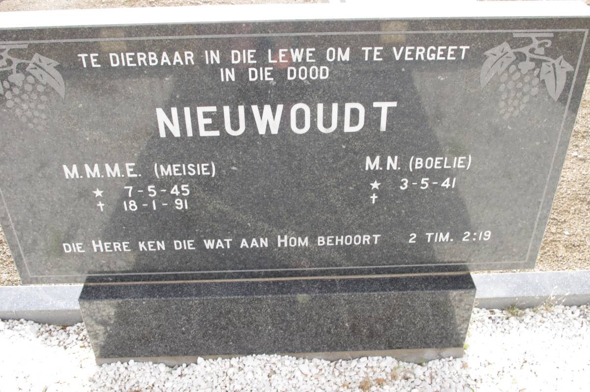 NIEUWOUDT M.N. 1941- &amp; M.M.M.E. 1945-1991