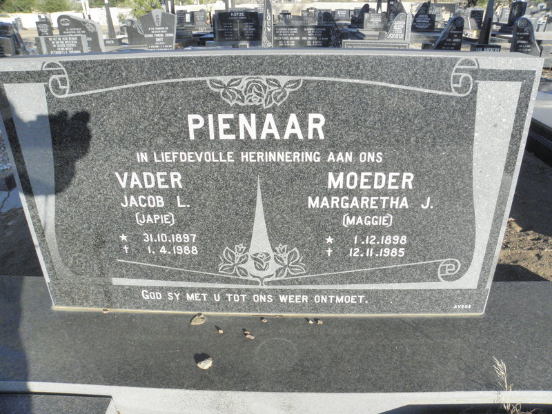 PIENAAR Jacob L. 1897-1988 &amp; Margaretha 1898-1985