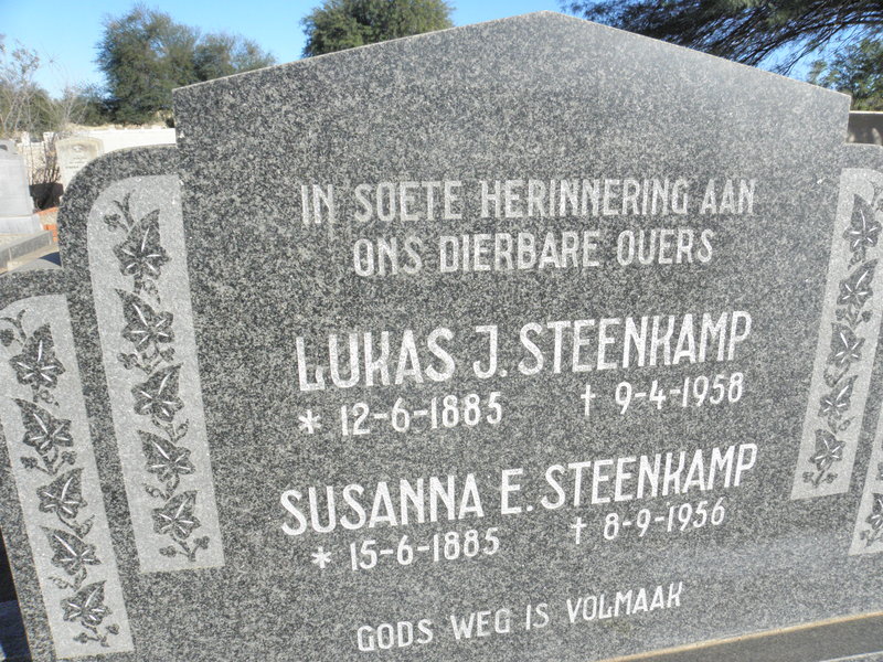 STEENKAMP Lukas J. 1885-1958 &amp; Susanna E. 1885-1956