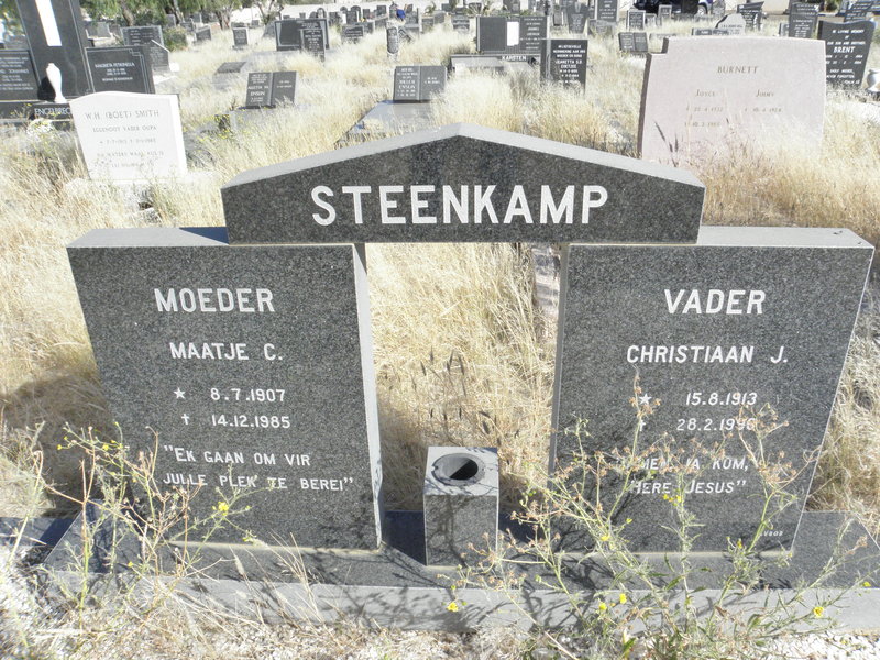STEENKAMP Christiaan J. 1913-1996 &amp; Maatje C. 1907-1985