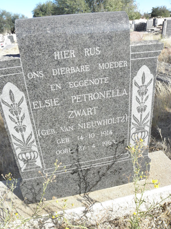 ZWART Elsie Petronella nee VAN NIEUWHOLTZ 1914-1963