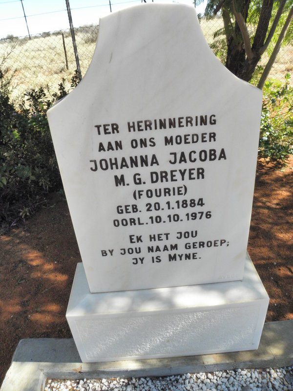 DREYER Johanna Jacoba M.G. nee FOURIE 1884-1976