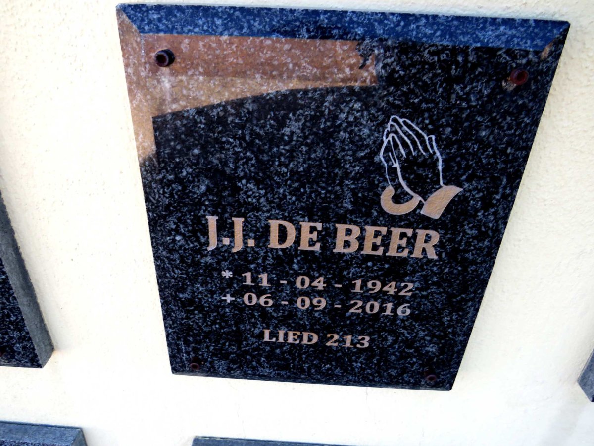 BEER J.J., de 1942-2016