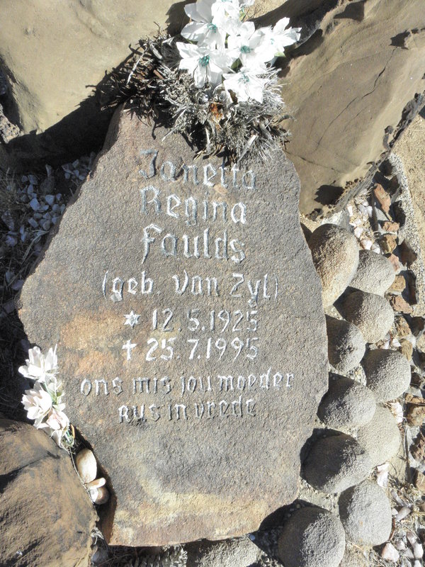 FAULDS Janetta Regina geb VAN ZYL 1925-1995