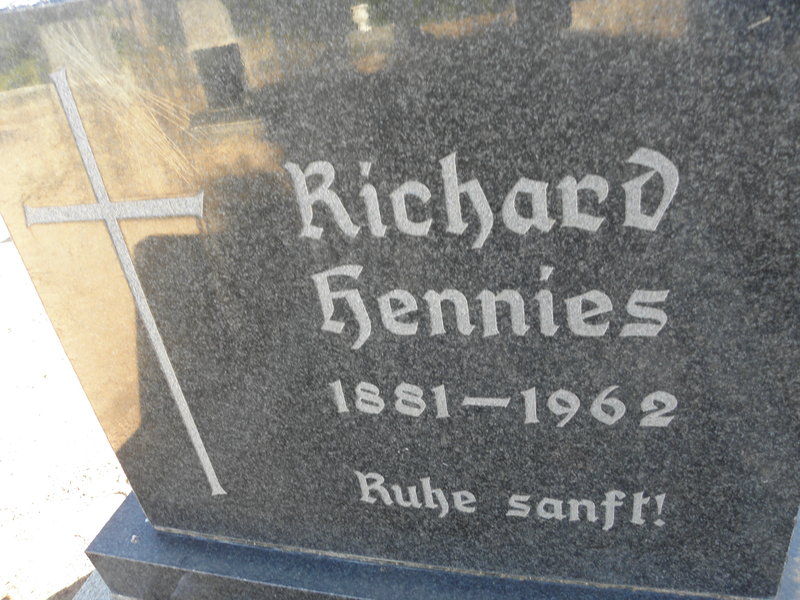 HENNIES Richard 1881-1962
