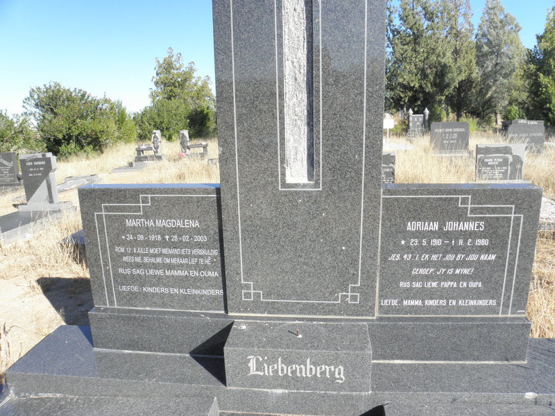 LIEBENBERG Adriaan Johannes 1910-1980 &amp; Martha Magdalena 1918-2003