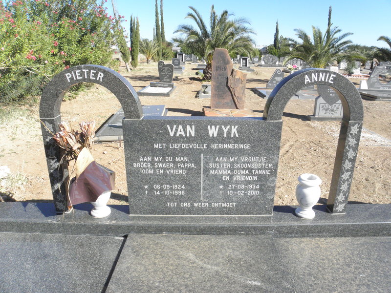 WYK Pieter, van 1924-1996 &amp; Annie 1934-2010