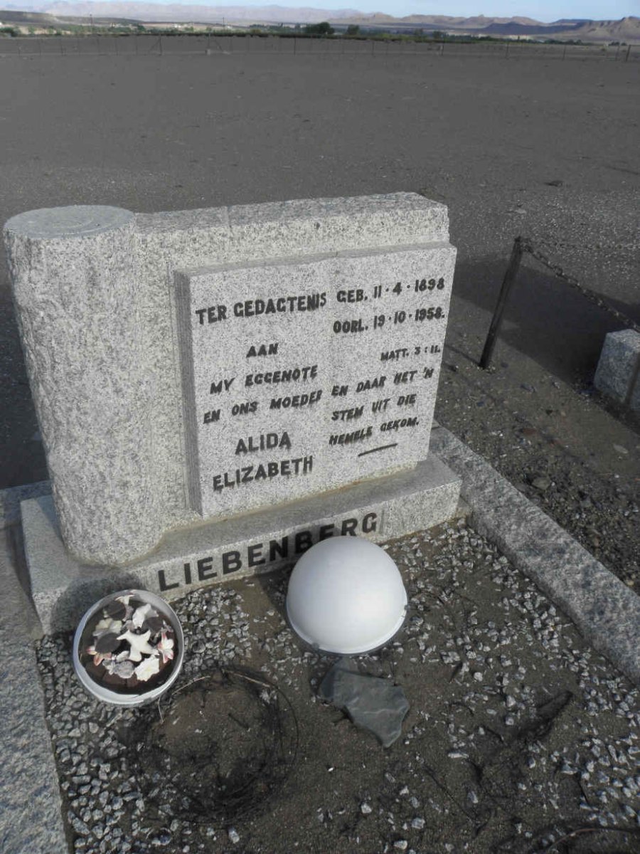 LIEBENBERG Alida Elizabeth 1898-1958