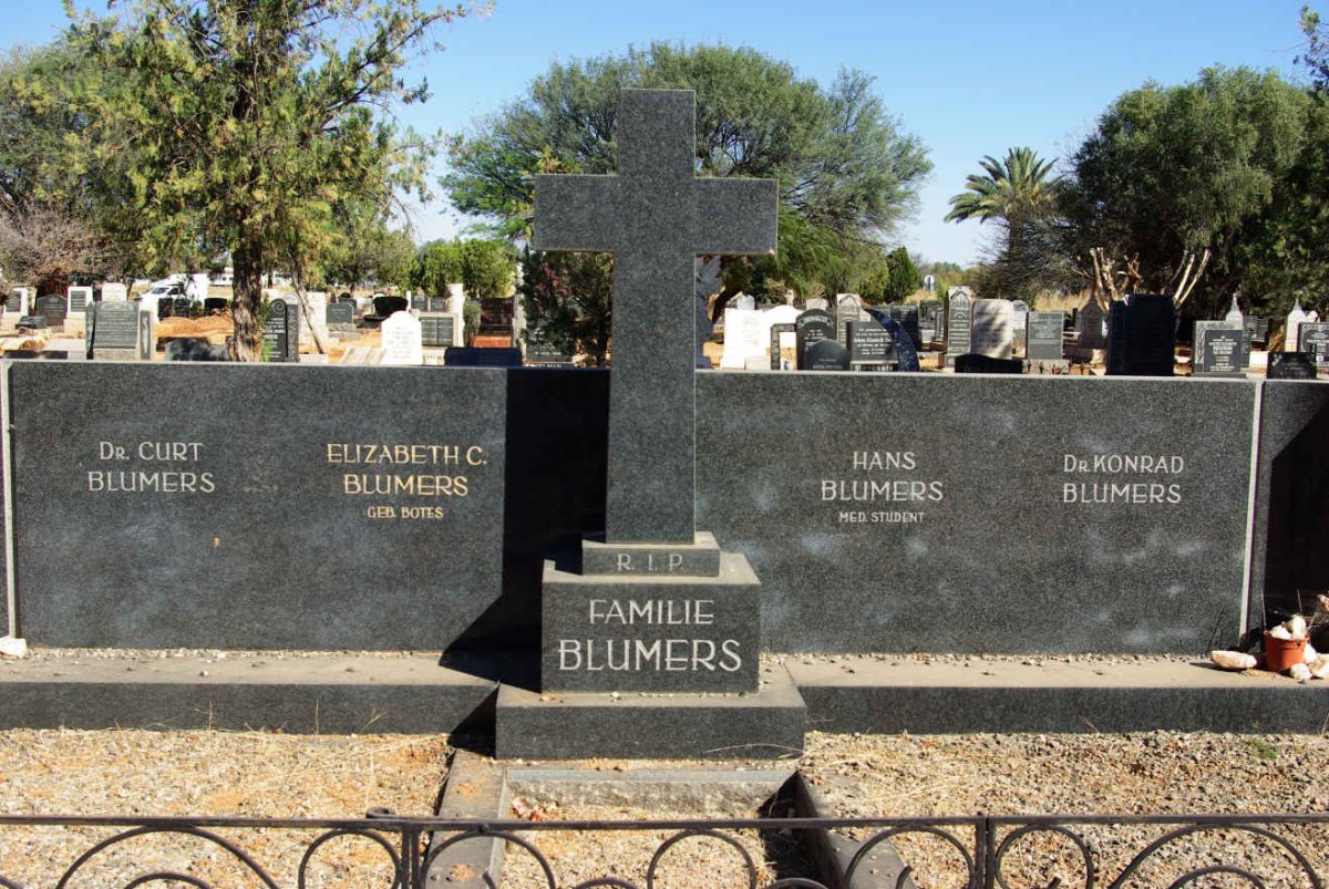 BLUMERS Curt :: BLUMERS Elizabeth C. nee BOTES :: BLUMERS Hans :: BLUMERS Konrad