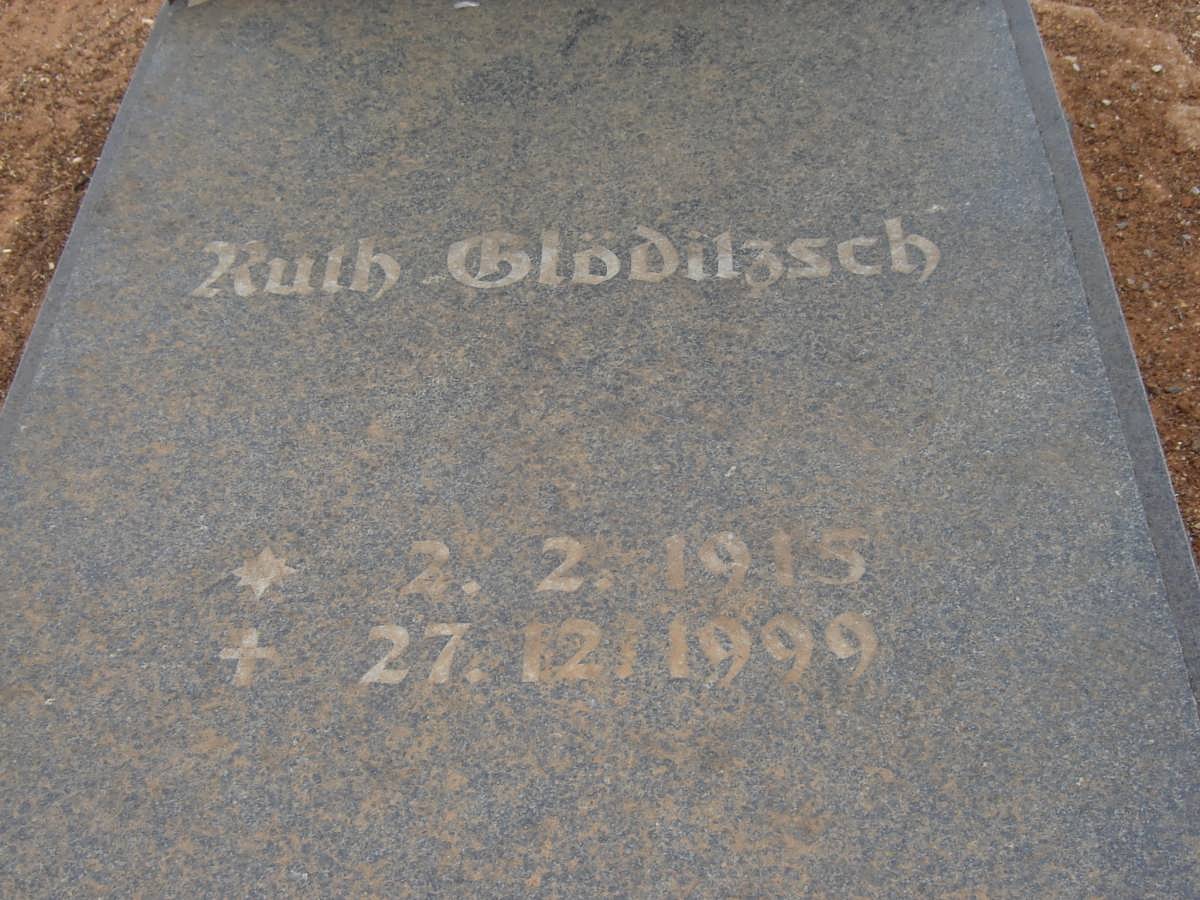 GLÖDITZSCH Ruth 1915-1999