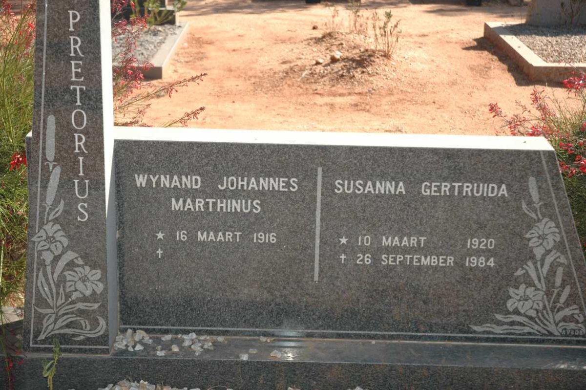 PRETORIUS Wynand Johannes Marthinus 1916- &amp; Susanna Gertruida 1920-1984