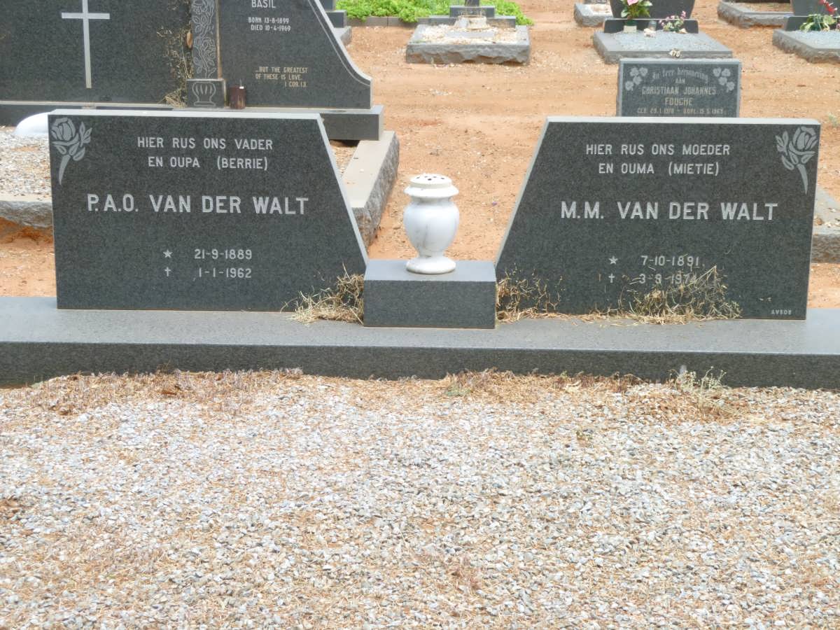WALT P.A.O., van der 1889-1962 &amp; M.M. 1891-1974