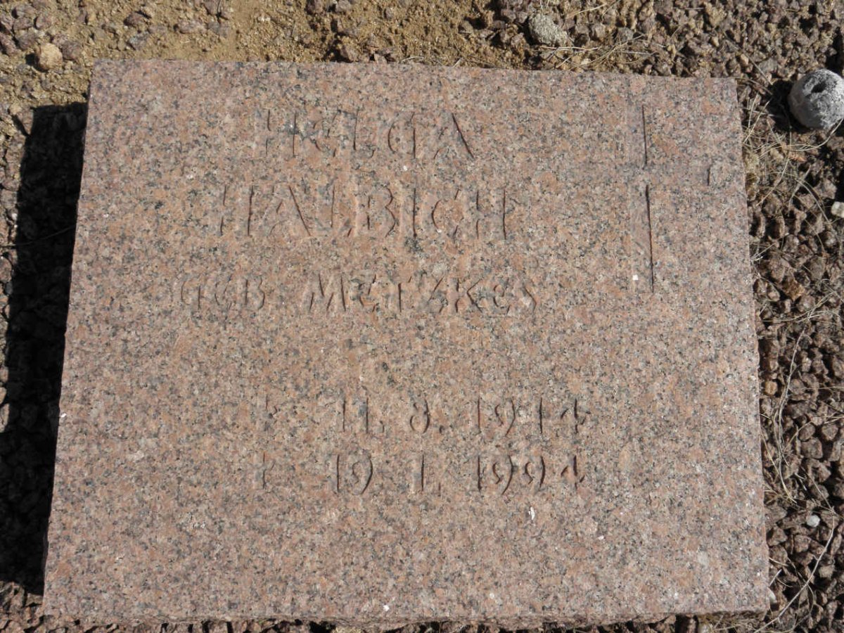 HALBICH Helga nee METZKES 1914-1994