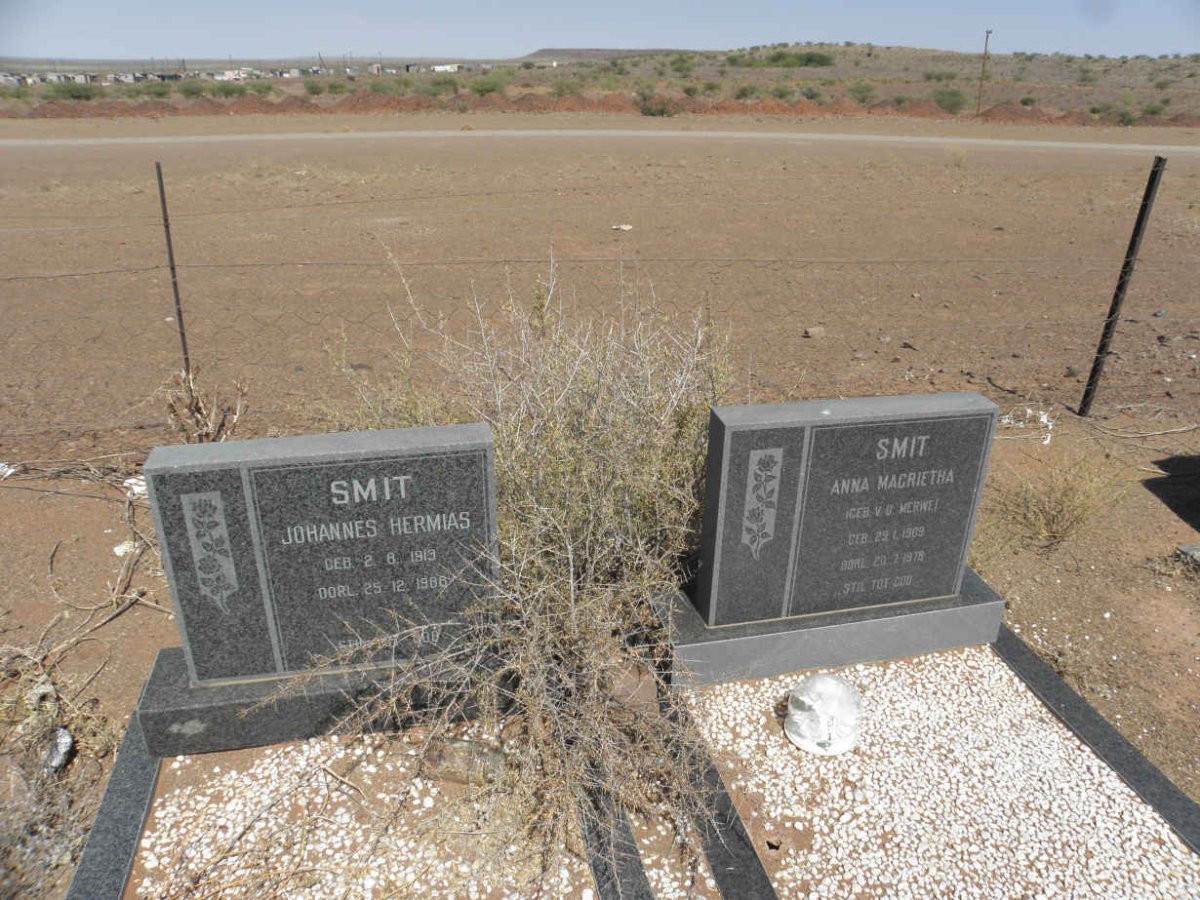 SMIT Johannes Hermias 1913-1988 &amp; Anna Magrietha V.D. MERWE 1909-1978