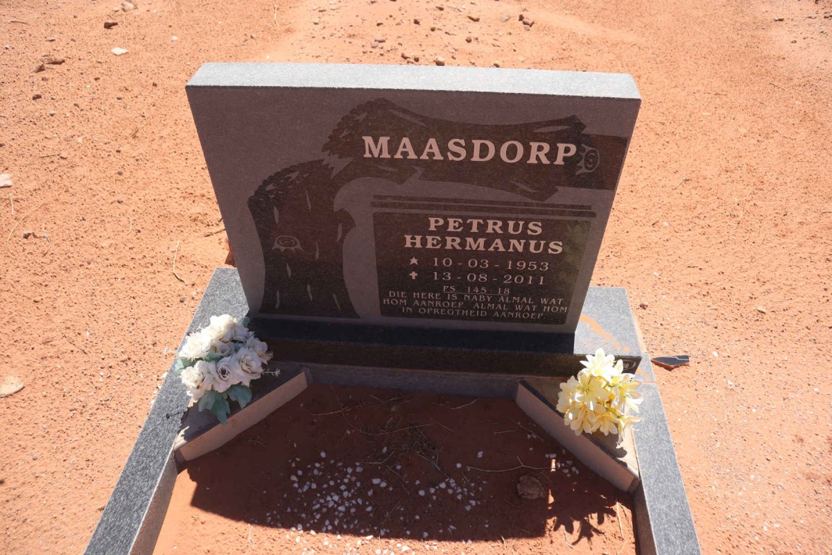 MAASDORP Petrus Hermanus 1953-2011