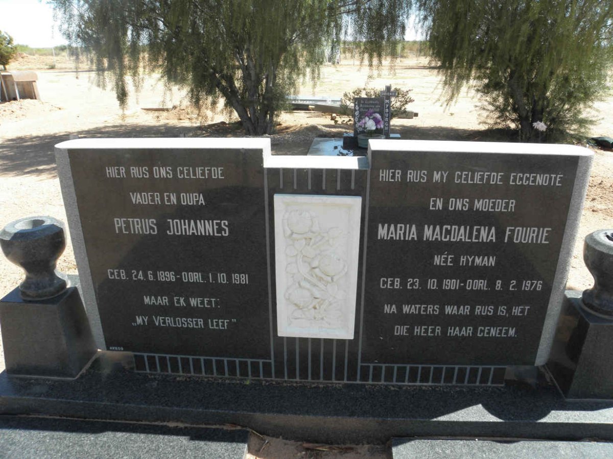 FOURIE Petrus Johannes 1896-1981 &amp; Maria Magdalena HYMAN 1901-1976